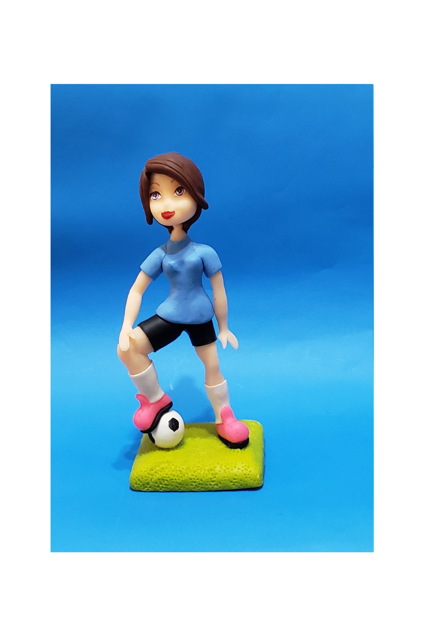 ADORNO JUGADORA DE FUTBOL PORCELANA FRÍA TL ReinaAbru